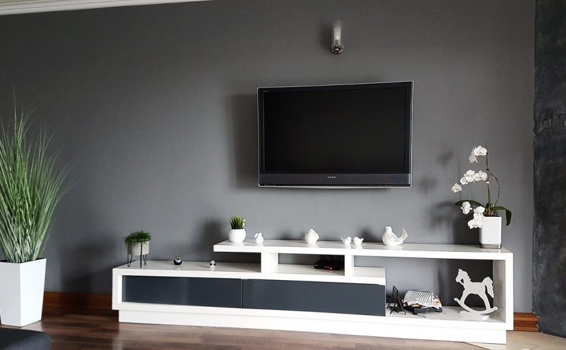 Nowy standard telewizji. Co lepiej kupić: dekoder czy nowy telewizor?